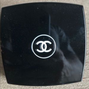 Chanel 4 pod eyeshadow never used